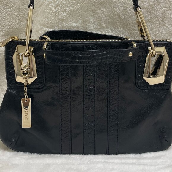 Chic w/Edge DKNY Black Texture Handbag w/Chucky Gold Hardware Medium Size - Picture 1 of 14